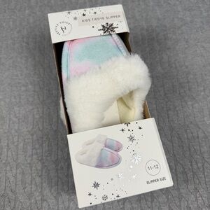 Kids Tie-Dye Slippers with Faux Fur